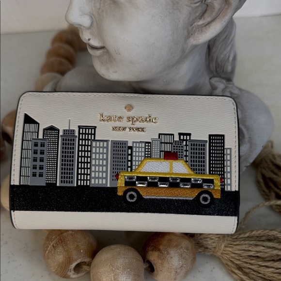 Kate Spade New York Women's Medium Snap Wallet (Meringue Multi) - Picture 2 of 11